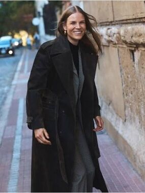 BANANA REPUBLIC~”AMALIA” VELOUR TRENCH COAT